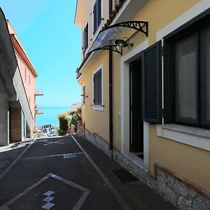 https://accogliente-appartamento-vicino-al-centro-storico-con.sicilyhotelsitaly.net